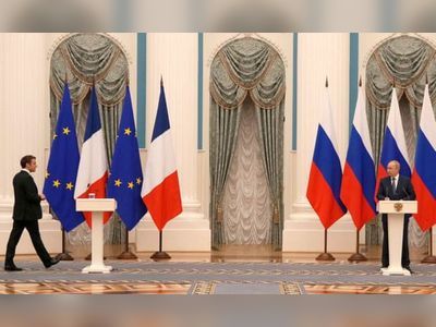 Talks between Macron and Putin fail to produce Ukraine breakthrough