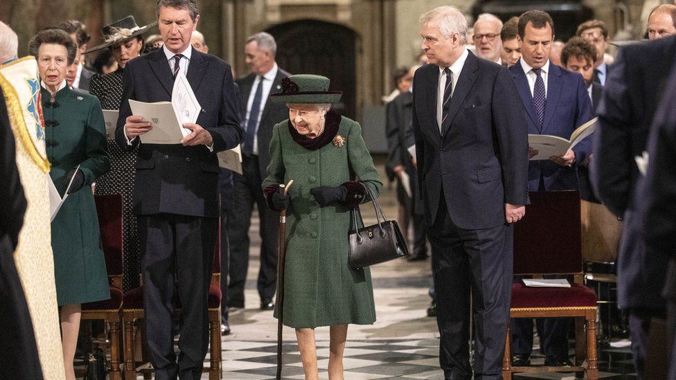 Relief as Queen makes it to the abbey for memorial