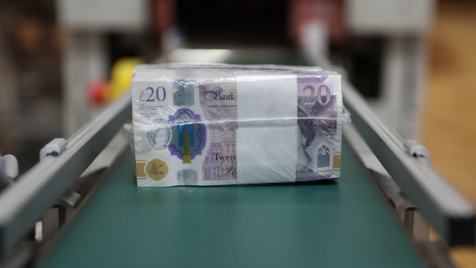 Six-month warning over £20 and £50 paper notes