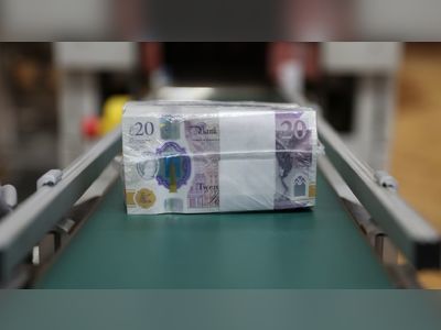 Six-month warning over £20 and £50 paper notes
