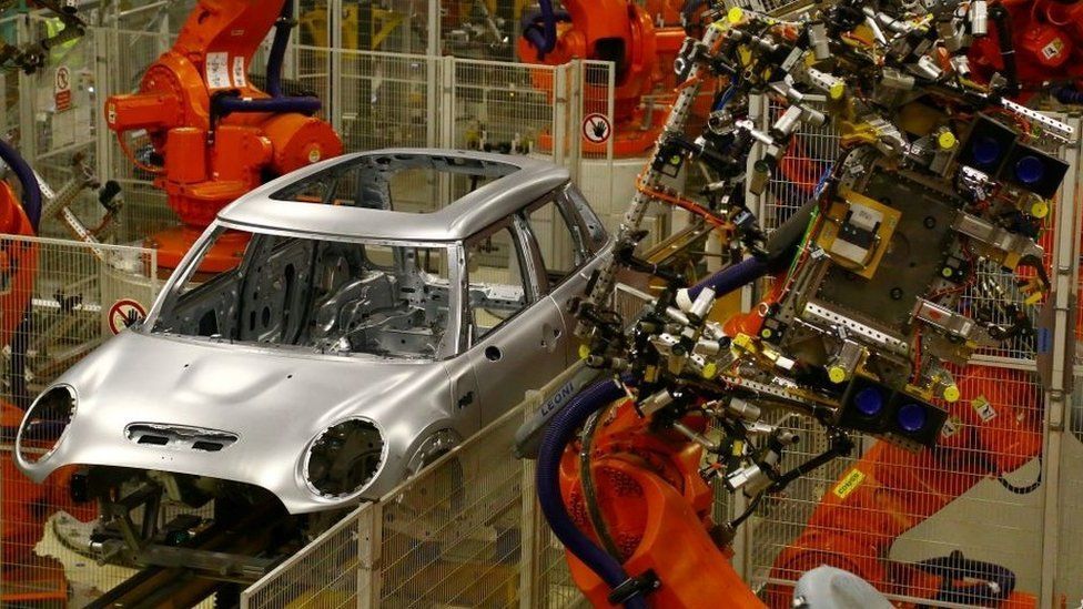 Ukraine war: Halt extended at Oxford Mini plant over parts shortage