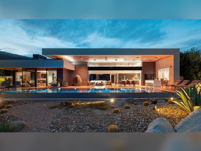 A brand new architectural compound in Palm Desert boasts a sophisticated design