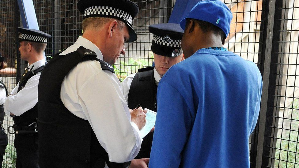 Stop and search: Ethnic minorities unfairly targeted by police - watchdog
