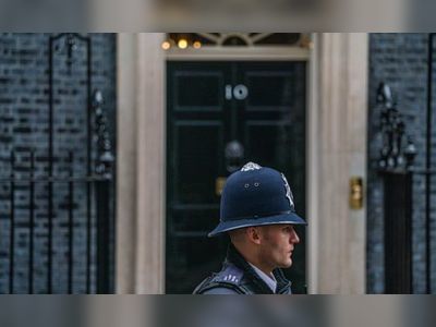 First Downing Street officials who break the law 16 times receive £50 lockdown party fines