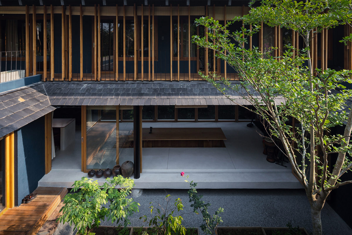 A Tranquil Vietnamese House With A Courtyard