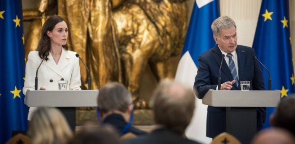 Finland's president and PM announce formal intention to join NATO