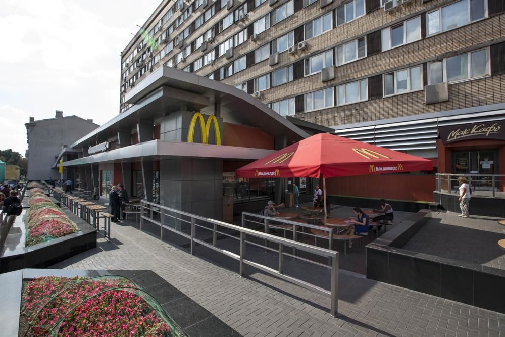 McDonald's to sell its Russian business, try to keep workers