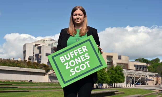 Scottish Greens launch bill to create protest-free zones outside abortion clinics