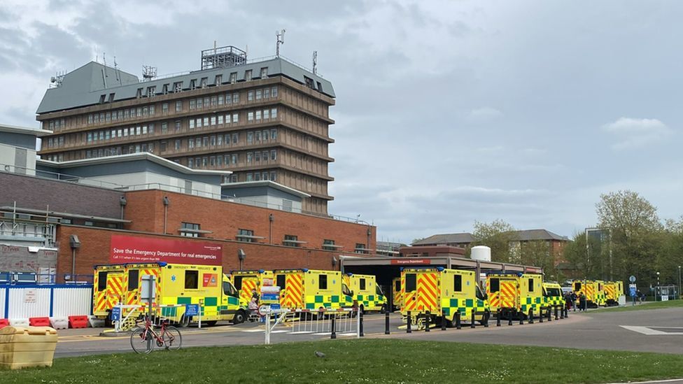 Hospital delays: Calls for inquiry in the south west