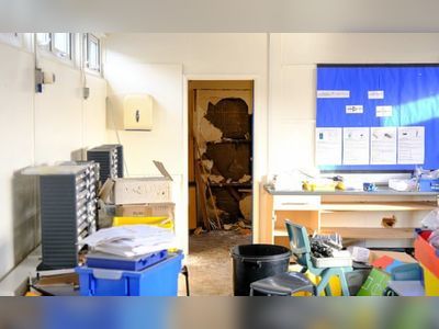 England’s crumbling schools are a ‘risk to life’, officials warn No 10