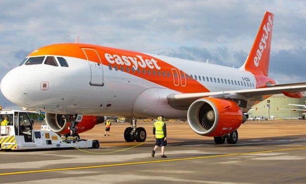 EasyJet cancels hundreds of half-term flights from Gatwick as getaway begins