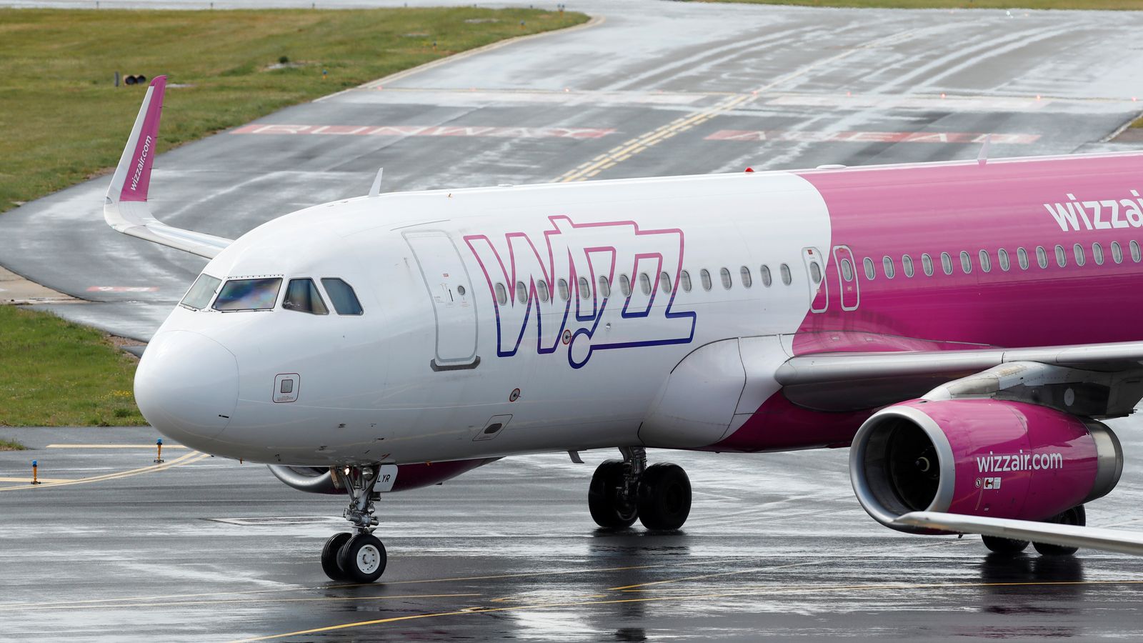 Pilot union fury as Wizz Air boss urges fatigued staff to go 'the extra mile'