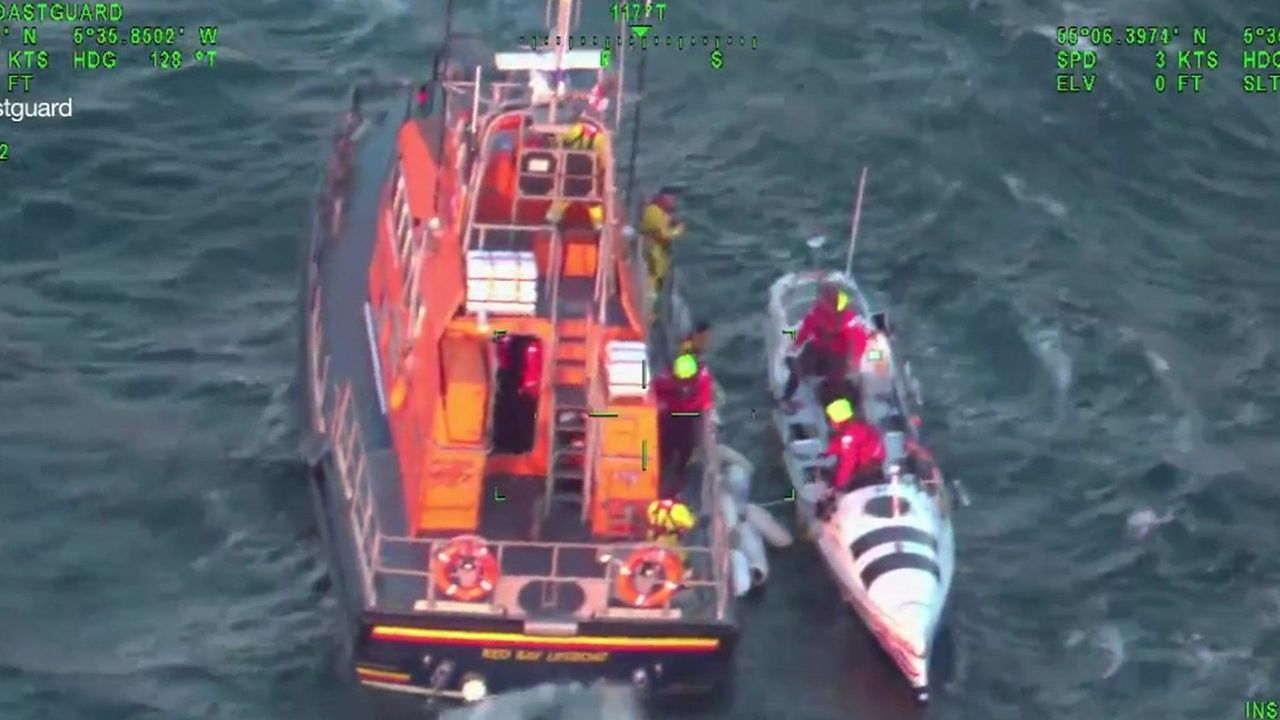 Rowers rescued after hitting bad weather on Irish Sea