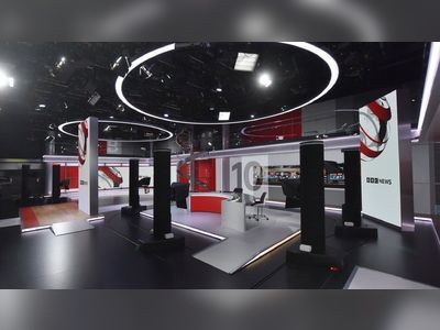 BBC unveils modernised flagship TV news studio
