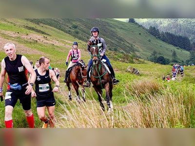 Man v horse: Powys race won by runner Ricky Lightfoot