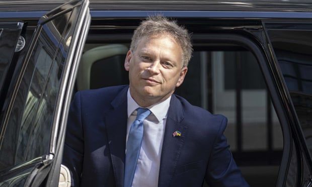 Grant Shapps says law change could allow agency workers to break strikes