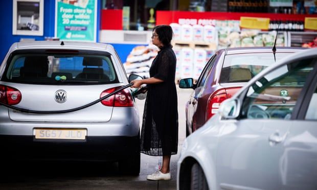 Zero-growth warning for UK economy as petrol prices surge
