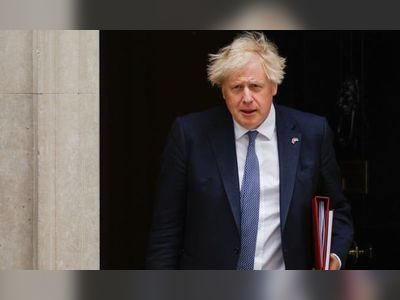 Boris Johnson faces growing Tory calls for confidence vote