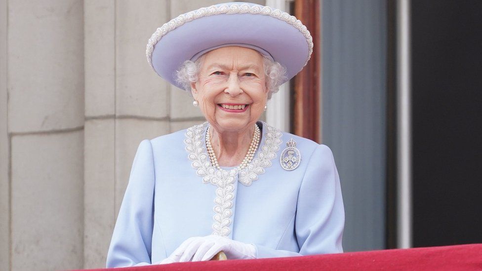 Platinum Jubilee: NI marks Queen's 70 years on the throne