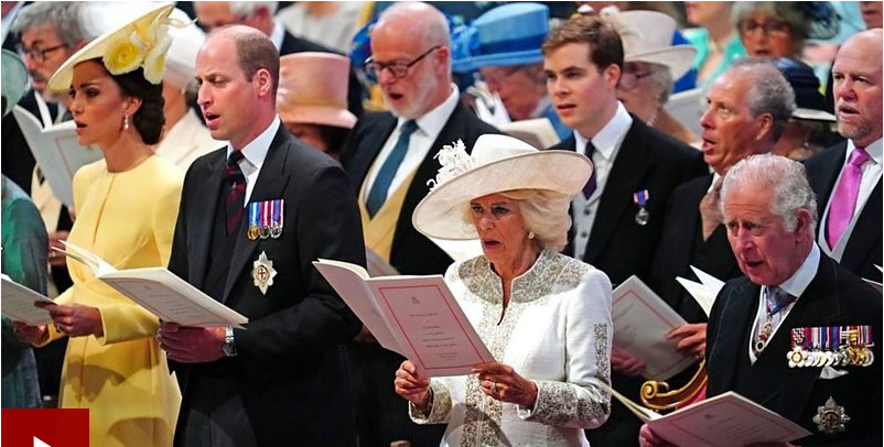 Platinum Jubilee: Queen celebrated at service for 'staying the course'