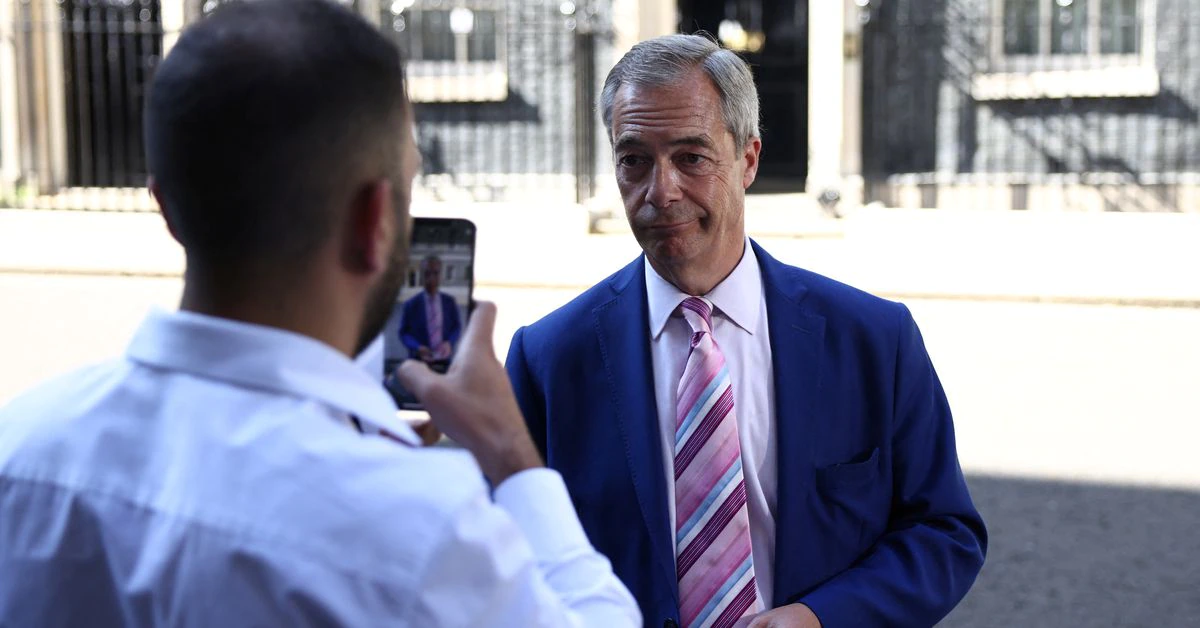 Anti-EU campaigner Farage says only Braverman will 'complete Brexit'