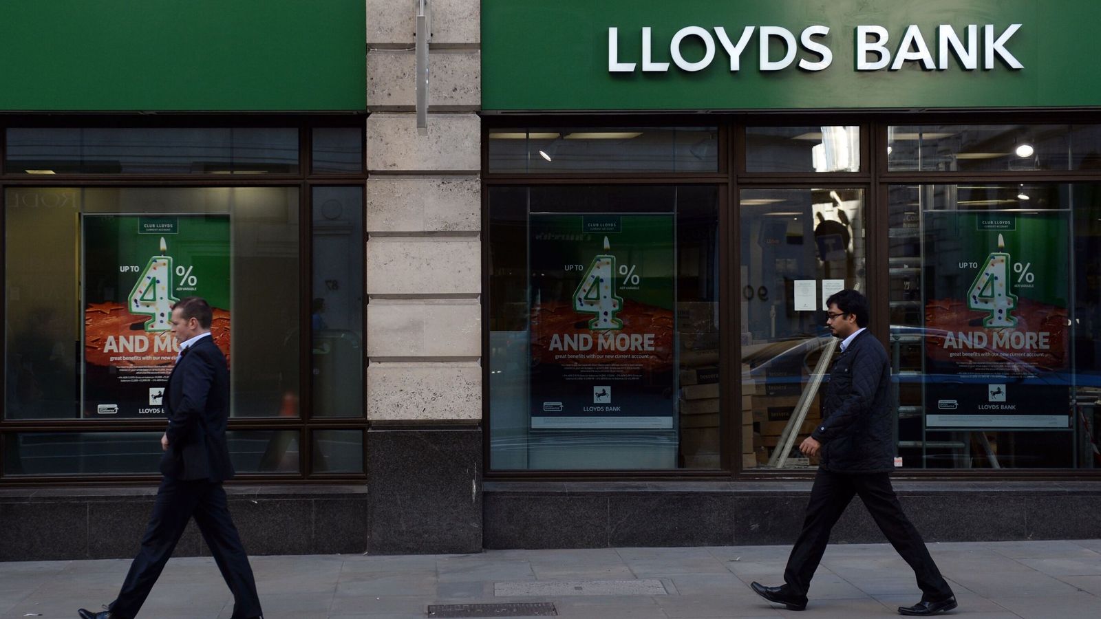 Lloyds to close 66 branches this winter - full list of those shutting
