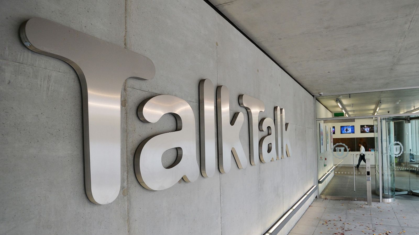 Virgin Media O2 tests waters with £3bn opening offer for TalkTalk
