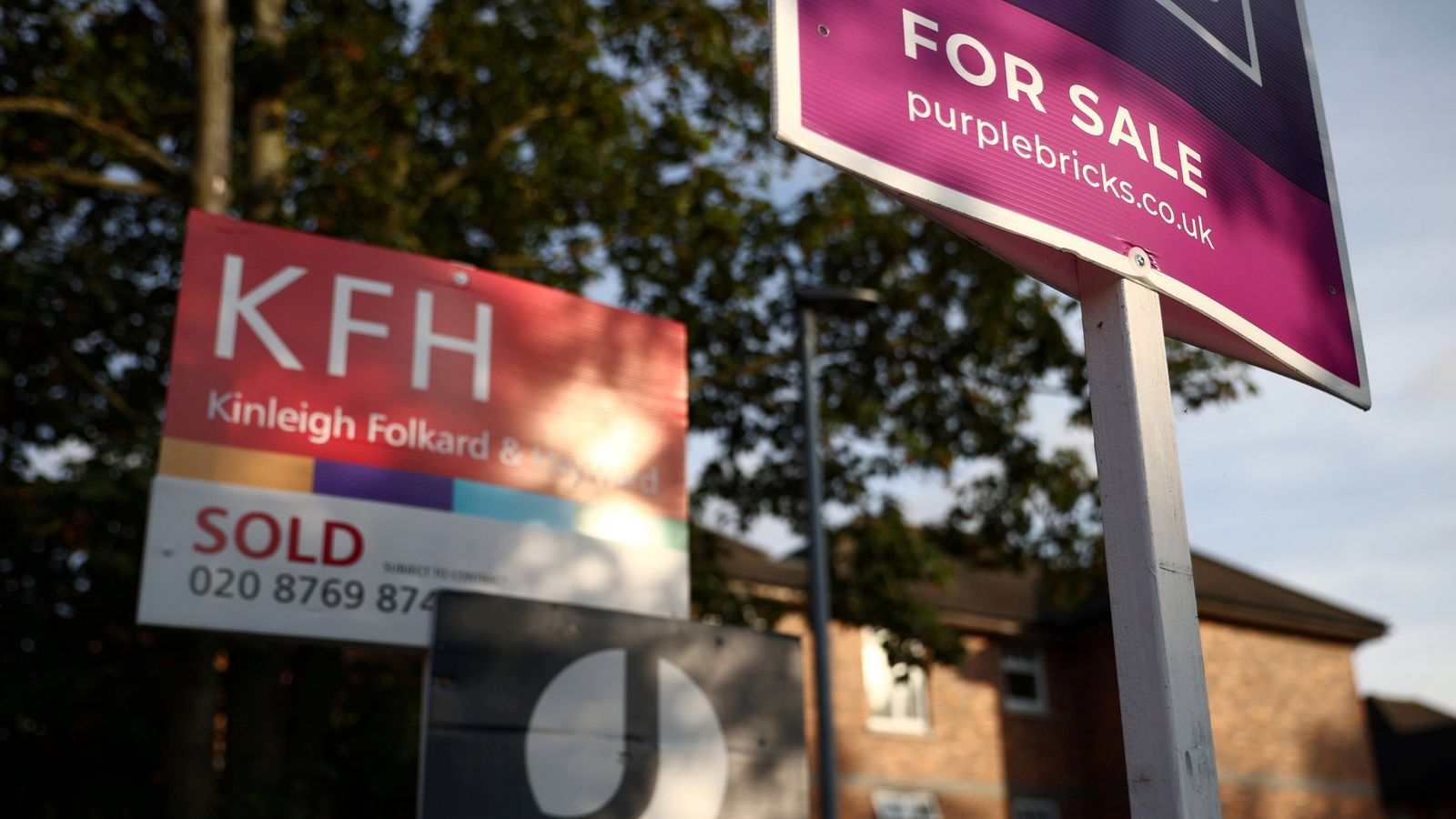 Government considering 50-year mortgages that could pass down generations to tackle housing crisis