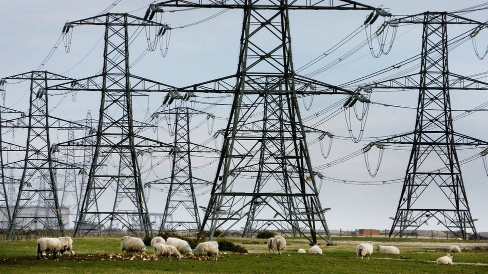 UK heatwave: Thousands suffer power cuts after equipment overheats