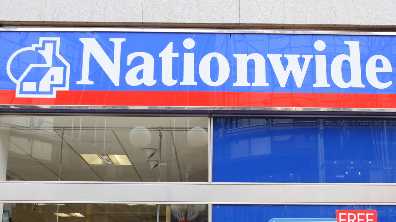 Nationwide offers 11,000 workers a £1,200 bonus to help with bills