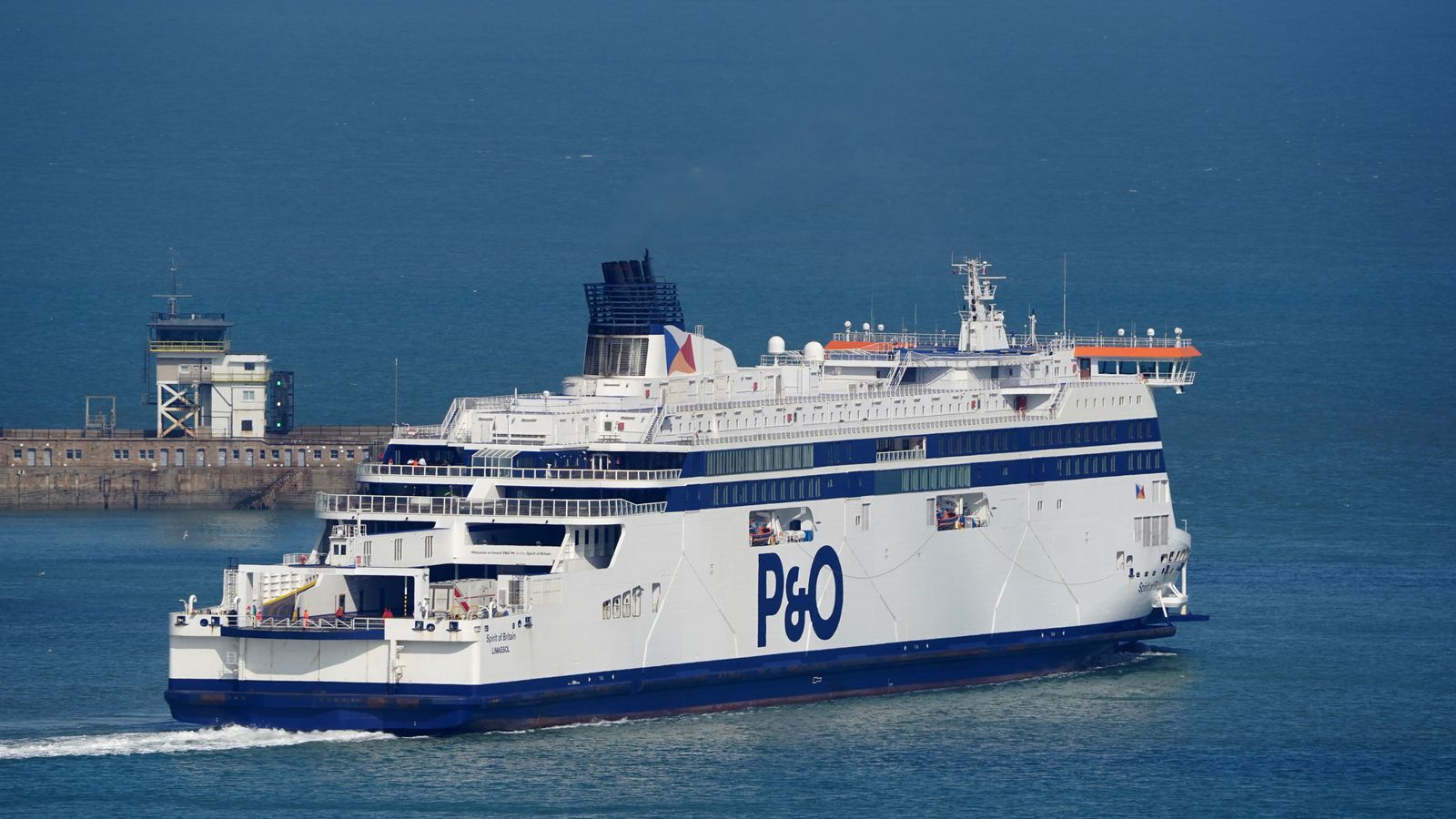 P&O will not face criminal action after firing almost 800 workers, Insolvency Service says