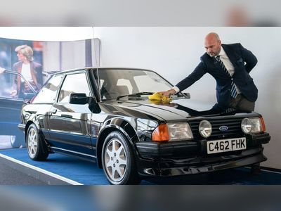 Princess Diana's Ford Escort sells for £650K at auction