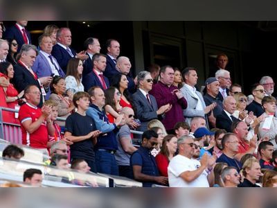 Liverpool football fans pay tribute to Olivia Pratt-Korbel