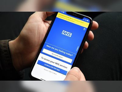 Covid pass app working again, says NHS Digital, after disruption
