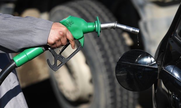 UK petrol prices not falling in line with wholesale cost – RAC