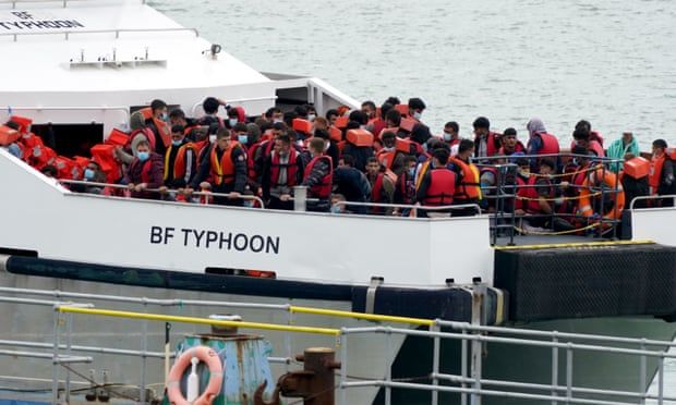 UK Rwanda asylum plan under fire as rising numbers cross Channel