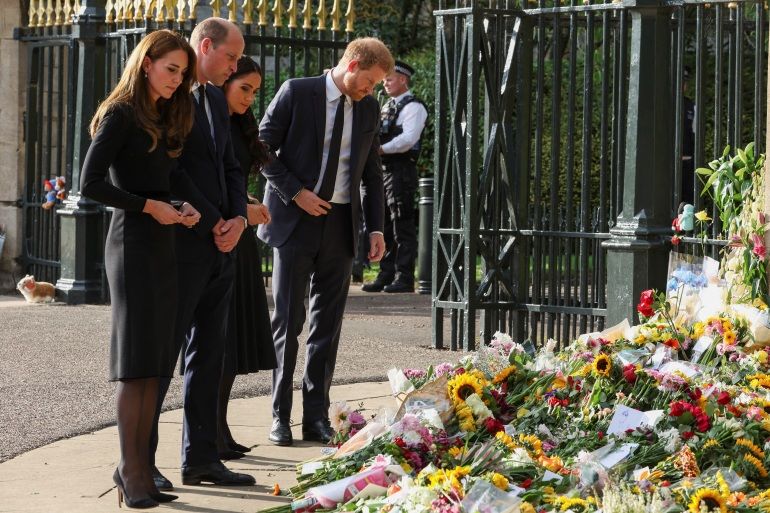 William, Kate, Harry and Meghan view tributes