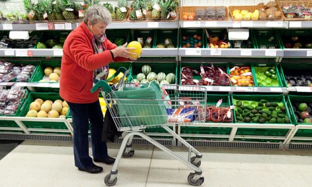 Risk of gaps on UK supermarket shelves if small firms collapse, food sector warns