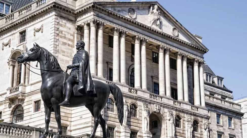 Bank of England steps in to calm markets