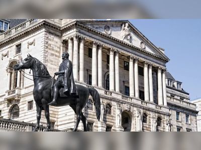 Bank of England steps in to calm markets