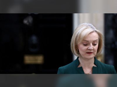 Truss phone was hacked by suspected Putin agents when she was foreign minister, the Daily Mail reports