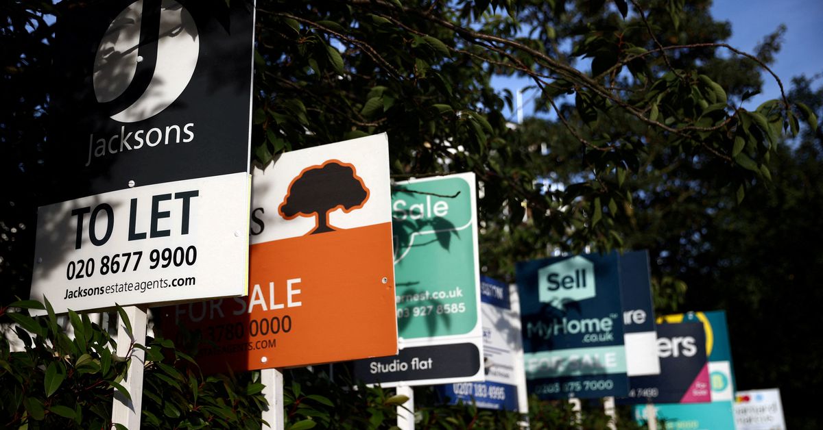 UK banks start cutting 'Truss premium' from mortgage rates, but slowly