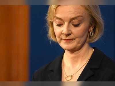 Tory MPs turn on Liz Truss after turbulent day