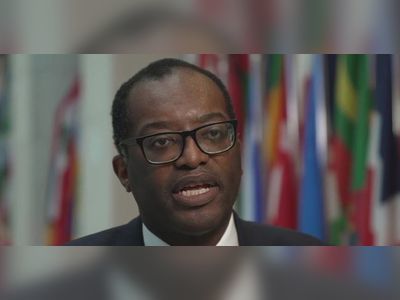 Kwasi Kwarteng: I'm not going anywhere, says chancellor