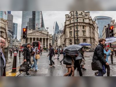 Bank of England boss tells investors help will end in three days