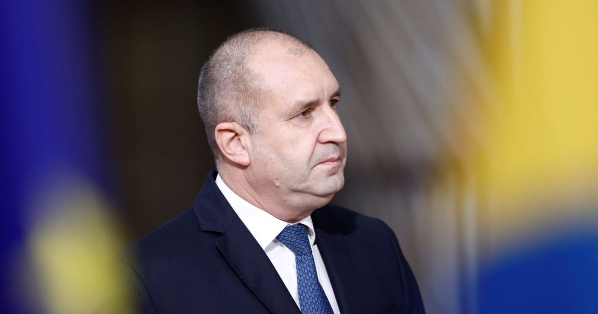In U-turn, Bulgarian parliament tells Sofia to send weapons to Ukraine