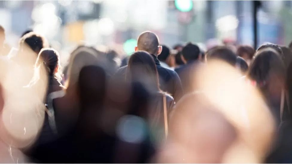 Census: Number of foreign-born people in England and Wales reaches 10 million