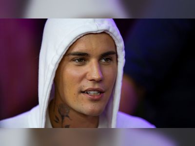 Justin Bieber hits out at 'trash' H&M merchandise