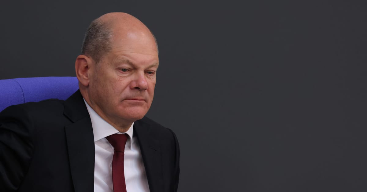In Putin call, Scholz urges diplomatic solution, withdrawal of Russian troops