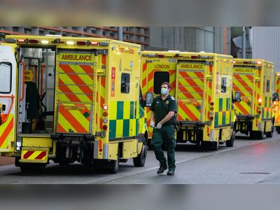 Troops training to drive ambulances as ministers hold emergency strike meetings